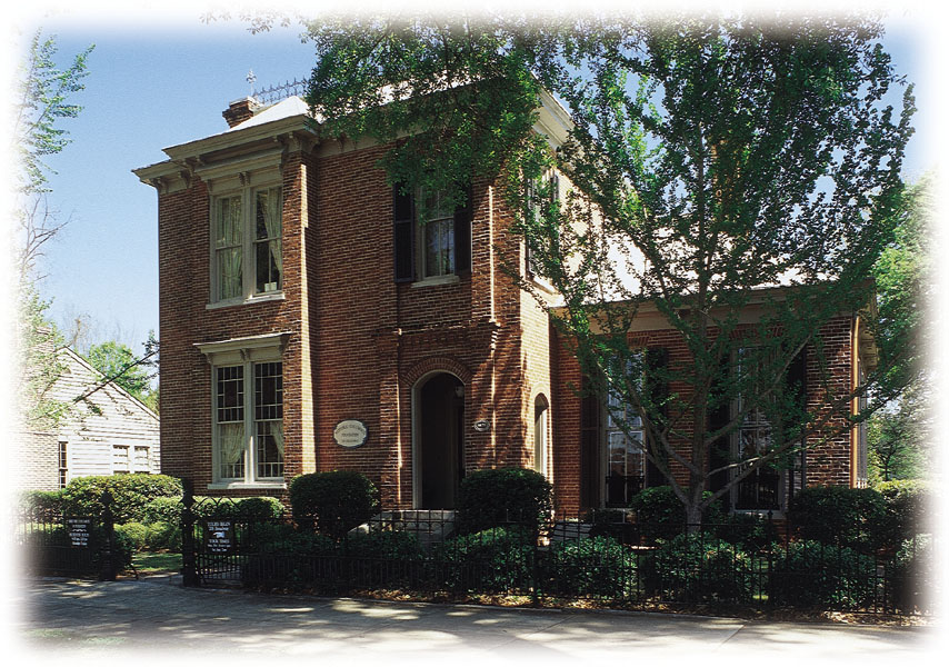700 Broadway