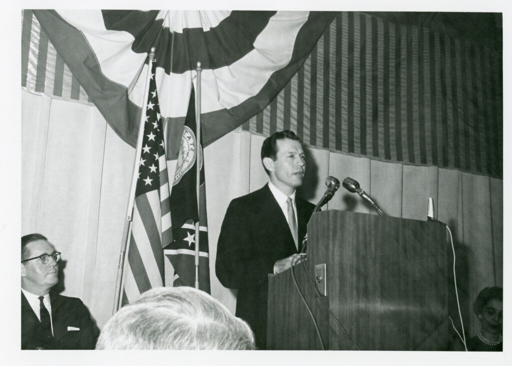Carl Sanders