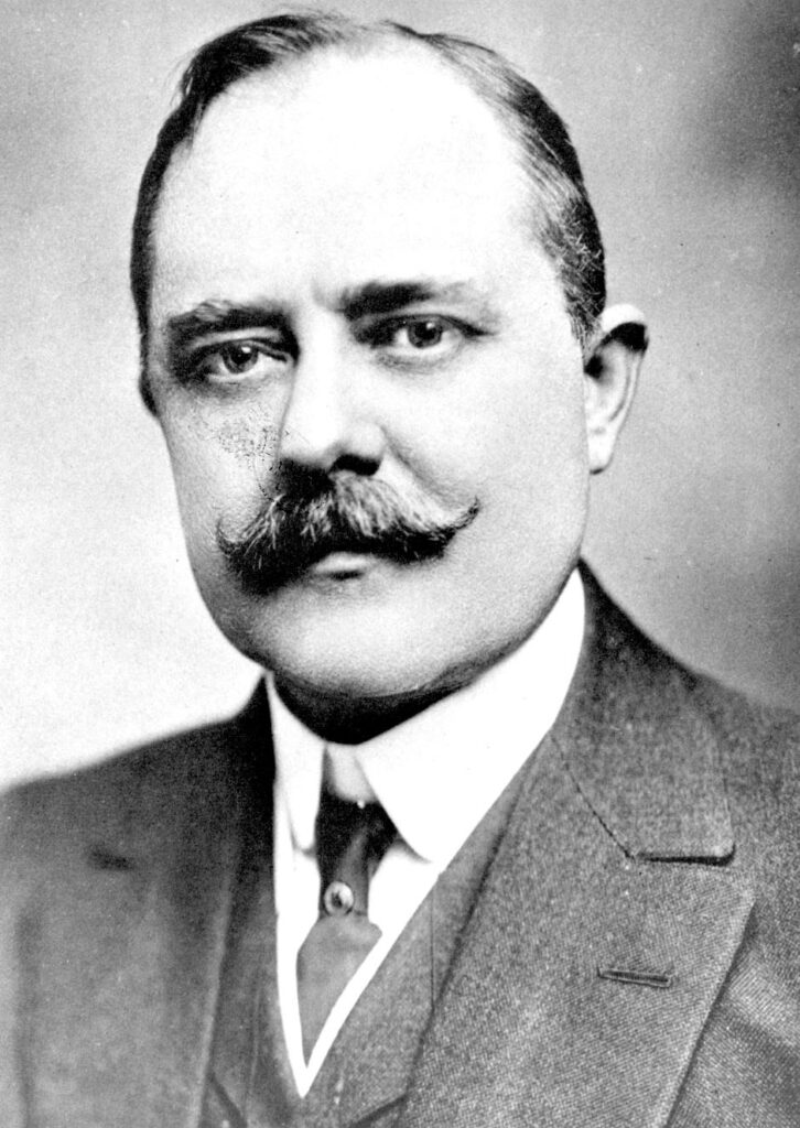 Clark Howell