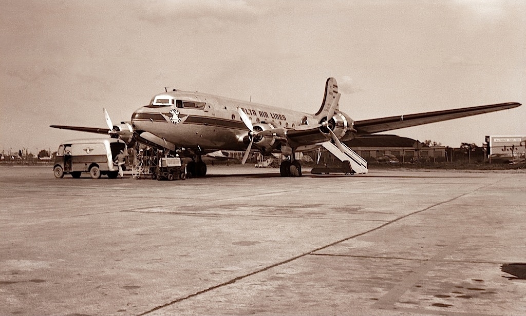 Douglas DC-4