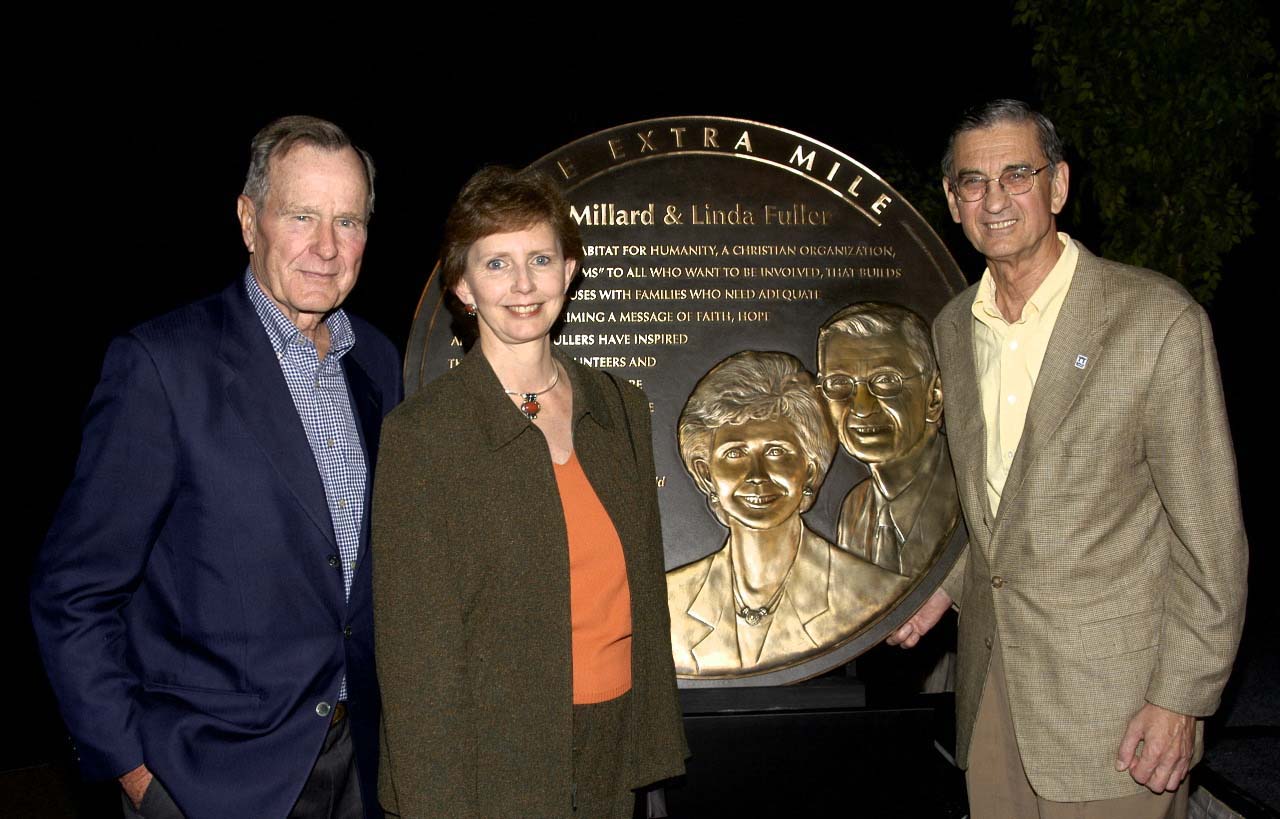 Extra Mile Pathway Marker