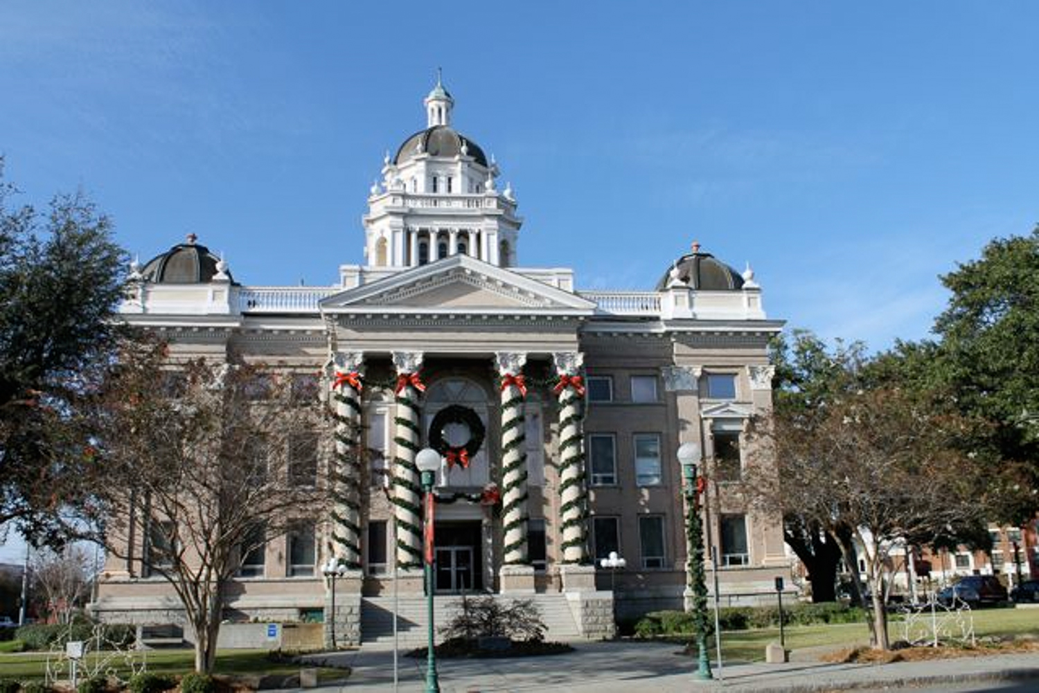 Lowndes County Courthouse