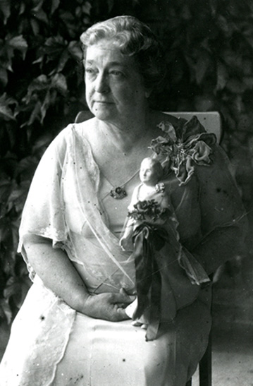 Moina Michael